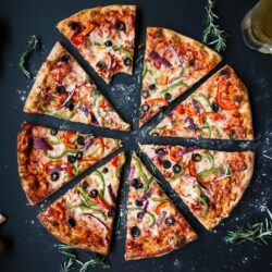 Cum să prepari o pizza delicioasă și sănătoasă acasă